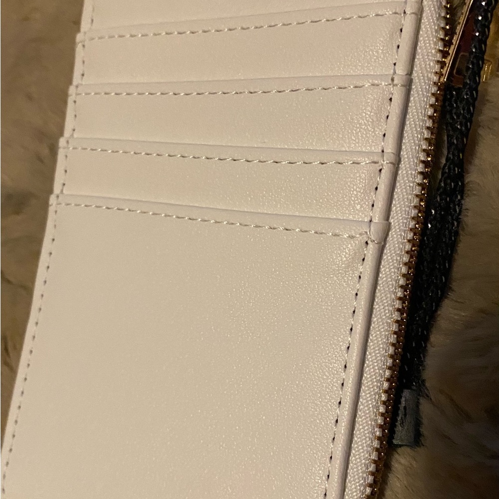 Black or White Leather Card and Coin Holder - Picture 3 of 6